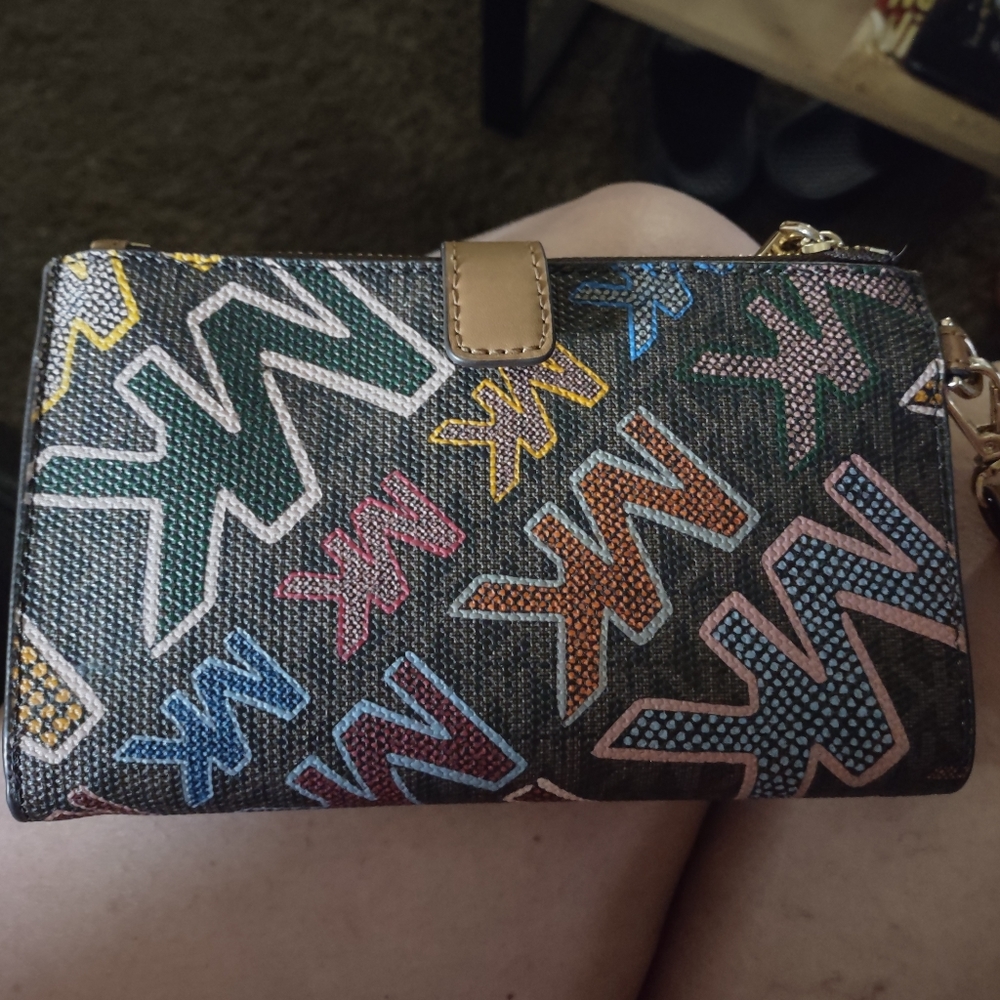 Michael kors logo smartphone wallet